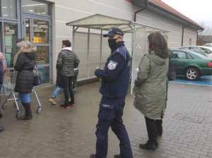 Pamiętajmy o zasadach bezpieczeństwa w trakcie zbliżającego się Sylwestra i Nowego Roku.