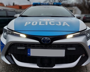 Policjanci przypominają o zasadach prawidłowego korzystania ze świateł do jazdy dziennej