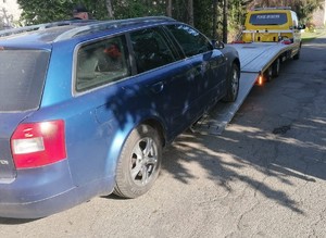 PRZEKROCZYŁ PRĘDKOŚĆ I BYŁ PIJANY, STRACIŁ AUTO