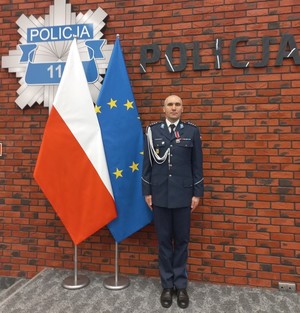 Funkcjonariusze KWP we Wrocławiu wyróżnieni brązowym medalem „za Zasługi dla Policji”