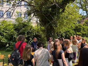 JAK ZADBAĆ O BEZPIECZEŃSTWO NA WAKACJACH