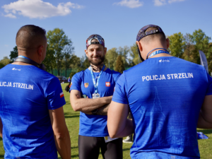 POLICYJNA DRUŻYNA NA STRZELIŃSKIEJ 10