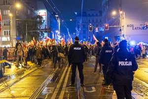 Bezpiecznie podczas zabezpieczenia zgromadzenia związanego z obchodami Święta Niepodległości