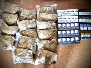 POLICJANCI ZABEZPIECZYLI WYROBY TYTONIOWE BEZ  AKCYZY