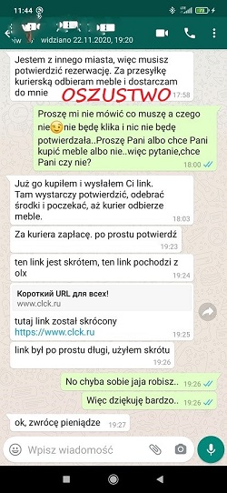 Na zdjęciu widoczny zrzut ekrany z korespondencją oszusta usiłującego wyegzekwować numer karty bankomatowej celem wyłudzenia pieniędzy od użytkownika platformy OLX